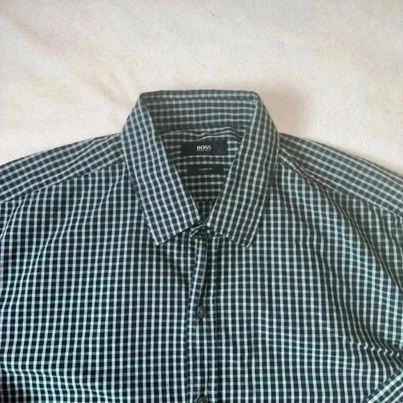 Hugo boss  green sharp fit button down shirt - Picture 3 of 6